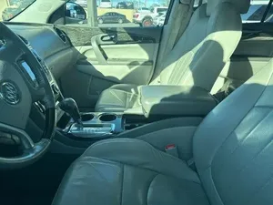 Buick Enclave 2014 Certificado con Asientos de Cuero - Product Image 2