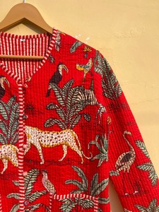 เสื้อโค้ทแจ็กเก็ตสำหรับฤดูหนาวพิมพ์ลายดอกไม้ผ้าฝ้ายโบฮีเมียนทรงแบบกลับด้านได้ทำด้วยมือ - Product Image 2