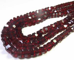 Perles cubiques à facettes en grenat rouge naturel du Mozambique de haute qualité, 6-8 mm, sur fil de 8,5 pouces, pour collier, Gemmes Valley - Product Image 2