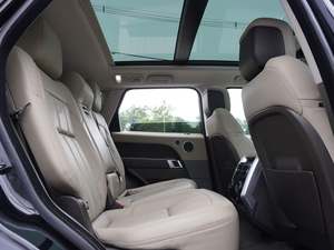 Noir d'occasion 2024 Land Rover Range Rover Sport HSE Silver Edition AWD avec roues en alliage sièges en cuir système de navigation - Product Image 6