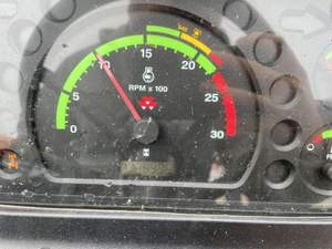 Tractor Massey Ferguson 2607H 2022 para agricultura y ganadería con protector de parrilla, 60 CV, en venta - Product Image 3