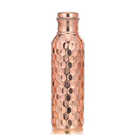 Bouteille en cuivre martelé ayurvédique indienne faite à la main Capacité de 650ml Booster d'immunité de chevet pour eau bouillante Drinkware