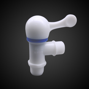 Válvula Angular de Cartucho Cerámico de 1/2'' para Control de Flujo de Agua, DN15 90 Grados, Fabricada en China - Product Image 1
