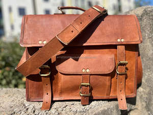 มาใหม่ล่าสุดหนังแพะUnisexสไตล์Messengerกระเป๋าใช้แล็ปท็อปกระเป๋าถือจริงHandmade MessengerหนังCrossbodyกระเป๋า - Product Image 3