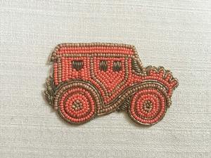 Adorno Navideño Colgante de Alta Calidad, Hecho a Mano, con Cuentas Negras y Doradas, en Forma de Perro, Bordado, para Festividades - Product Image 4