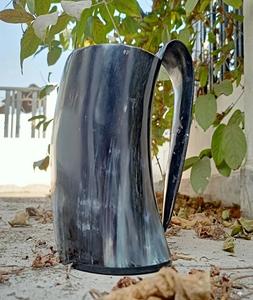 Tasses à corne sur mesure avec gravures sur le thème des Vikings, idéales pour la revente par Viking Supply Stores - Product Image 1