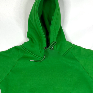 เสื้อฮู้ดฟลีซพรีเมียมสีเขียวสำหรับทุกเพศ สีชมพูแซลมอน ลายทวิล ตัวอักษร กระเป๋าจิงโจ้ ขอบแขนเสื้อแบบริบ ซับในสองชั้น ฮู้ดบุสองชั้น 100% - Product Image 6