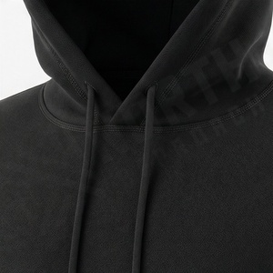 Hoodie surdimensionné élégant pour homme, design vintage délavé avec poche avant, confortable, personnalisable pour l'hiver. - Product Image 4