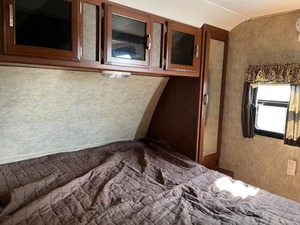 Used 2014 Keystone RV P-a-s-s-p-o-r-t 2650BH G-r-a-n-d T-o-u-r-i-n-g Ready for Sale - Product Image 3