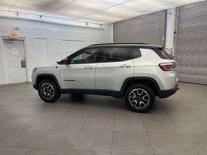 4WD จี๊ปเข็มทิศ trailhawk ใช้2025สะอาดมากพร้อมเบาะหนังระบบนำทางด้วยบลูทูธ - Product Image 2