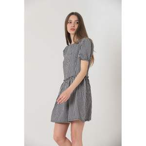 Vestido Casual Negro con Cuello Redondo Topshow, Producto al por Mayor - Product Image 1