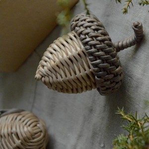 Meilleur vendeur! Tienphong Lot de 4 glands en osier pour un cadeau du Nouvel An, décor pour le sapin de Noël et la maison, décor pour la table - Product Image 2