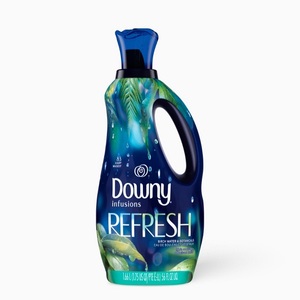 Livraison rapide L'après-shampoing pour tissus Downy ultra-doux Refresh apporte une douceur de première qualité à vos vêtements avec un parfum propre et rafraîchissant - Product Image 3