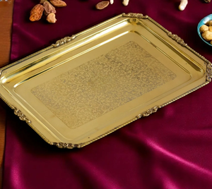 Plateau en laiton de haute qualité Élégante assiette de service artisanale pour les fêtes de collations au café Surface dorée brillante disponible à bas prix - Product Image 5