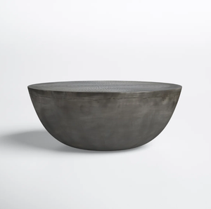 Table basse ronde en métal martelé en laiton AK en finition antique Table de qualité supérieure pour meubles de décoration intérieure à la maison - Product Image 1