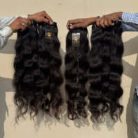 Naturel Aligné Brut Ondulé Non Transformé Indien Remy Extension De Cheveux Cuticule Ondulé Lâche Vague Bundles De Cheveux En Gros