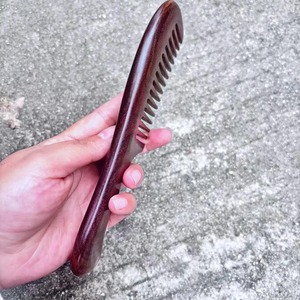 หวีไม้ธรรมชาติงานทำมือพร้อมซี่สองด้านสำหรับผมหนาและหยิก - Product Image 4