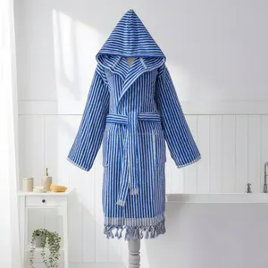 Albornoz Unisex de Lujo con Pompones, Tejido a Mano, de Algodón Turco, para Resort, Uso Todo el Año, Ropa de Dormir y de Estar por Casa, Verano, Suministrado por ODM, Turquía - Product Image 6