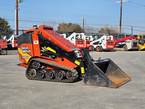 Cargadora Compacta Ditch Witch SK1050 con Motor Kubota, Componentes Centrales PLC, Diésel de Alta Eficiencia, Garantía de 4 Años - Product Image 4