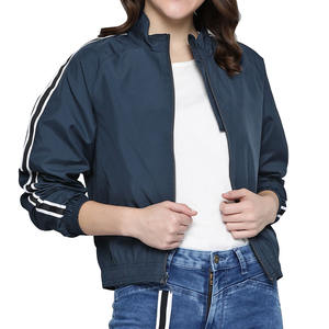 Cantidad a granel Venta caliente Plain Dyed Mujeres Bomber Jacket Stand Collar Última colección Mujeres Bomber Jacket - Product Image 1