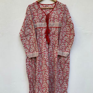 2023 colección al por mayor Tie Dye Kaftan vestido con cuello en V medias mangas tela de rayón ajuste suelto abertura lateral botón resorte Natural - Product Image 1