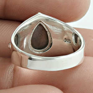 Anillo de Cóctel de Plata de Ley 925 con Labradorita Natural en Corte Pera, Anillo de Diseño Vintage de Estilo Bohemio Hecho a Mano - Product Image 3