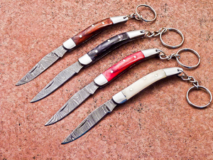 Couteau pliant de poche en acier Damas fait à la main Lot de 4 pièces Couteaux conçus sur mesure - Product Image 3