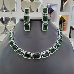 สร้อยคอเพชร MOISSANITE สีมรกตตัดพิเศษ สร้อยคอสวยงาม เครื่องประดับสั่งทําพิเศษ ของขวัญที่ดีที่สุดสําหรับผู้หญิง - Product Image 1