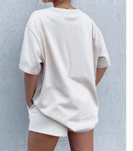 Camiseta extragrande de ropa informal de verano para mujer con logotipo personalizado y pantalones cortos para correr con patrón sólido de media manga - Product Image 2