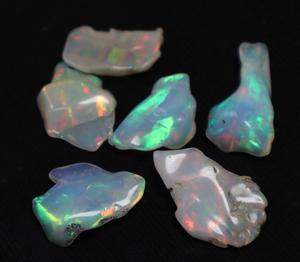 Opale éthiopienne en vrac pierres précieuses polies et brutes multi feu 21X13MM 25X15MM tailles - Product Image 3