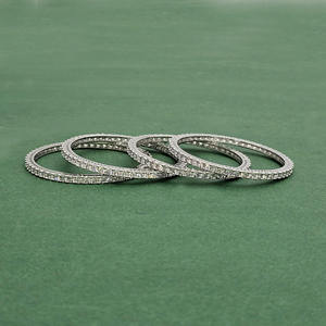 กำไลแฟชั่นทำมือคลาสสิกจากอินเดียเครื่องประดับสุดหรูชุบโรเดียม - Product Image 1