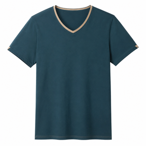 Camiseta al por mayor de color verde azulado intenso con cuello en V y cuello en contraste beige, detalle de manga minimalista, ropa de verano personalizada para hombre - Product Image 1