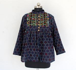 Vestido Banjara Vintage Bordado a Mano, Vestido Indio con Estampado de Bloques - Product Image 3