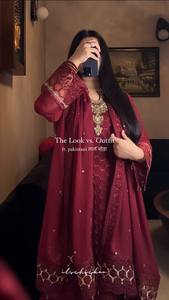 Ensemble Kurti élégant de style indien pakistanais imprimé Georgette multicolore en organza brodé Dupatta Salwar pour les fêtes d'hiver - Product Image 4