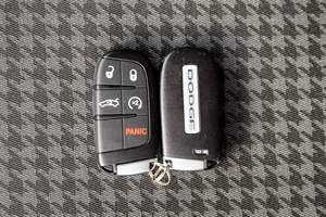 Dodge Charger Scat Pack Widebody 2023, Sedán de Gasolina Automático con Motor V8 de 6.4L - Product Image 6