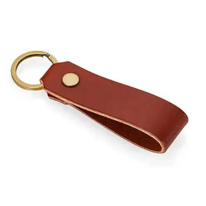 Porte-clés en cuir authentique fait à la main avec textures naturelles - Product Image 5