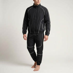Ensemble de survêtement coupe-vent en nylon personnalisé en gros, vêtements de sport résistants à l'eau, ensemble de jogging d'entraînement en plein air, fabricant - Product Image 1