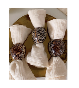 Ronds de serviette Shell de qualité supérieure pour la restauration, les banquets de villégiature et les commandes personnalisées en gros dans le monde entier - Product Image 1