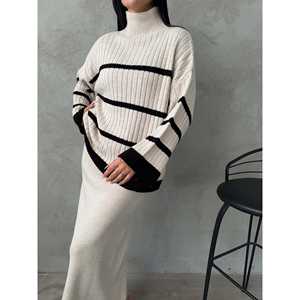 Conjunto de Falda y Suéter de Punto con Cuello de Pescador para Mujer, Serie 1500 - Product Image 1