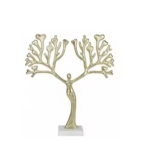 Estatua de diseño moderno altamente decorativa Esculturas de estilo dorado de metal Venta caliente Artes decorativas para el hogar - Product Image 1