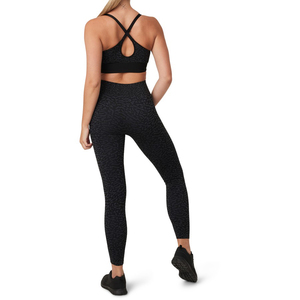 Femmes de haute qualité noir haut court Gym entraînement Yoga ensemble vêtements actifs respirant imprimé Animal dos conception sans couture 2 pièces - Product Image 3