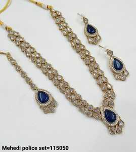 Ensemble de bijoux glamour en pierre de Kundan pour les mariages, les fêtes et les fiançailles vente en gros de vêtements indiens pour femmes ensemble de bijoux longs pour femmes - Product Image 2