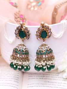Boucles d'oreilles Jhumka traditionnelles en pierre verte et perles, bijoux de mariée Kundan Polki pour femmes, perles, cadeau pour femmes - Product Image 3