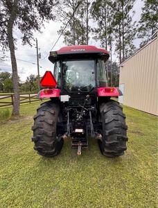 Tractor Mahindra 6075 Pts de Alto Rendimiento, 75 CV, 4x4, con Cargador, Motor Diésel Turboalimentado de 4 Tiempos, Transmisión de 2 Velocidades con Shuttle de Potencia, en Venta - Product Image 4