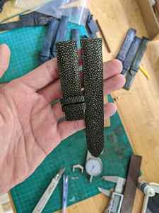 Vente en gros de bracelets de montre Luxali Stingray en cuir 20mm personnalisés, meilleur fournisseur vietnamien - Product Image 4