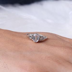 Anillo de estilo bohemio de Plata de Ley 925 hecho a mano, piedra lunar, piedra preciosa, joyería de boda chapada en rodio para mujer, regalo de tendencia para ella - Product Image 3