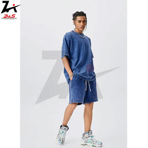 Camiseta de verano Pantalones cortos Combo Ropa de moda Conjunto de 2 piezas con camiseta gráfica de dibujos animados impresa DTG y lavado con ácido desgastado - Product Image 1