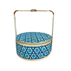 Beau panier en bambou tissé coloré pour la décoration et le stockage du festival de Tet - Product Image 1