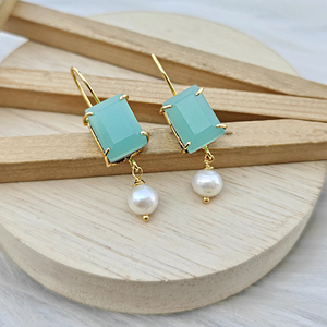 Pendientes colgantes chapados en oro, con calcedonia acuática y perla redonda, ligeros, para fiestas. - Product Image 3