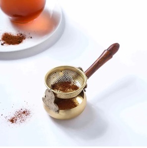 ที่กรองชาแบบแกว่งทำจากทองเหลืองด้วยมือ,ที่กรองชาพร้อมด้ามจับทำจากไม้เสร็จสีทองสำหรับชาหลวม - Product Image 2